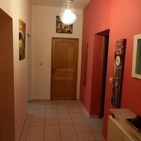 Steve House Apartment Charleroi